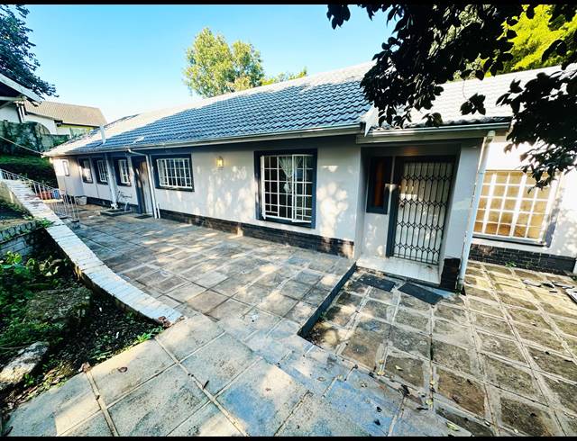 4 BEDROOM FREESTANDING FOR SALE IN CHASE VALLEY HEIGHTS